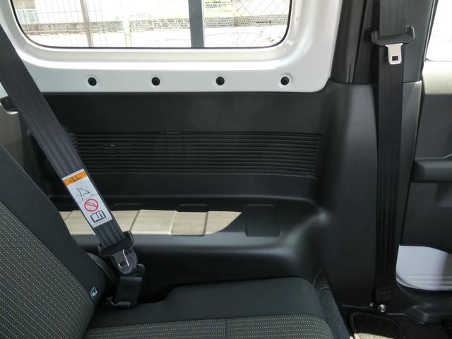 0404010A30260802W00418.jpg