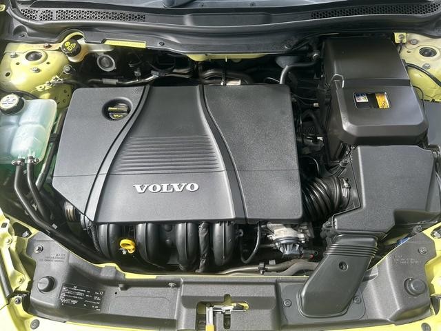 0561562A30261003W02817.jpg