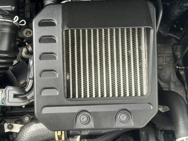 0561562A30261003W02718.jpg
