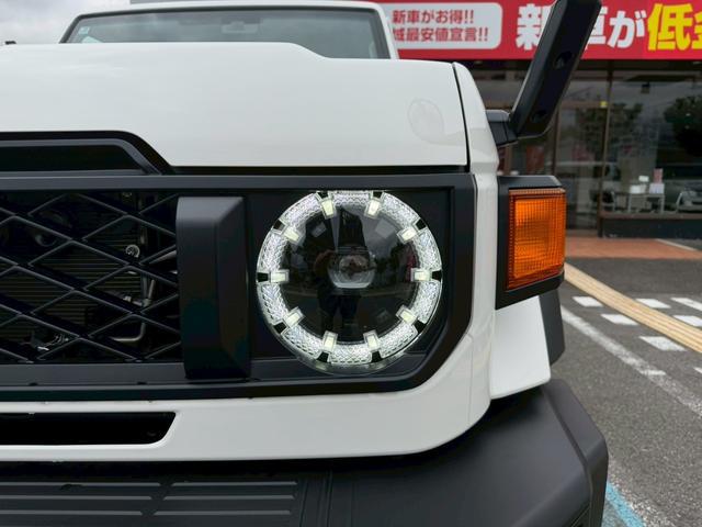 0740041A30260605W00213.jpg