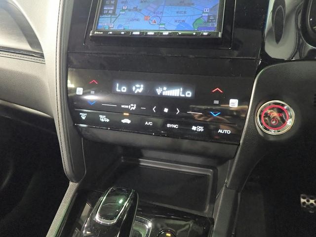 0201190A30260827W00312.jpg