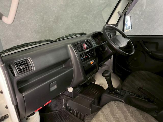 0710163A30260620W00117.jpg