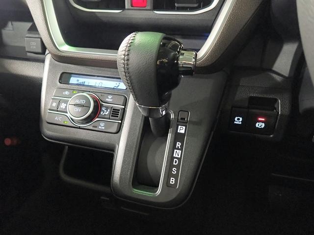 0201999A30260822W00612.jpg