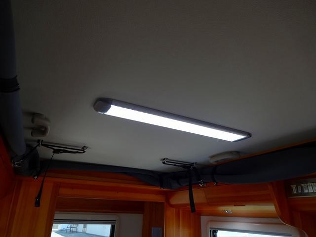 0504162A30260829W00205.jpg