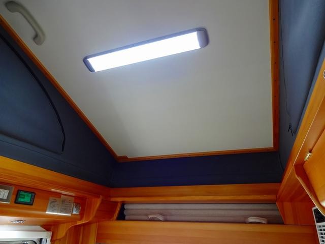 0504162A30260829W00210.jpg