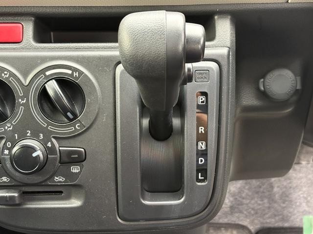 0710025A30261025W00705.jpg