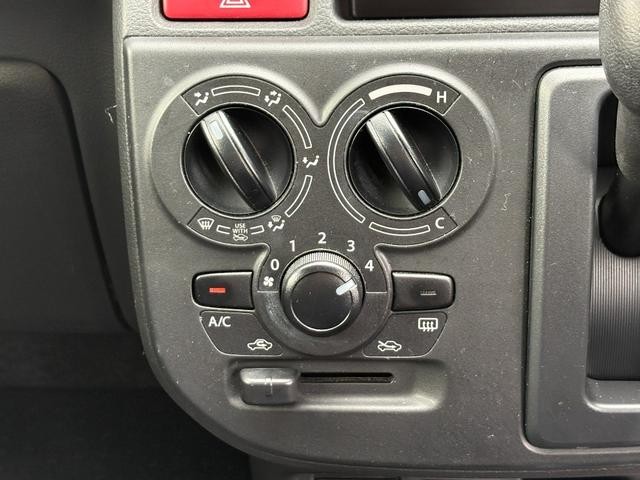 0710025A30261025W00706.jpg
