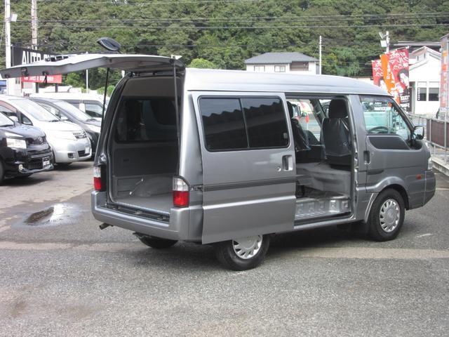 0560621A30261003W00105.jpg