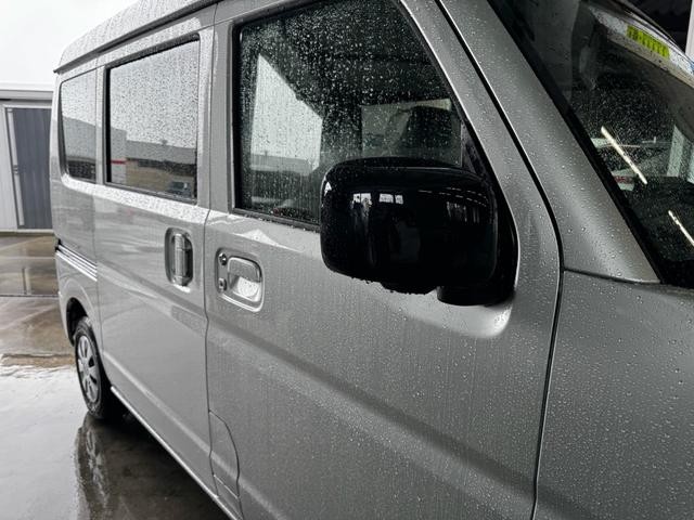 0601046A30260909W00114.jpg