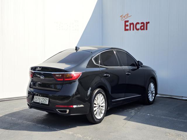 f599a48b8e0abfc107bddfff1786b617.jpeg