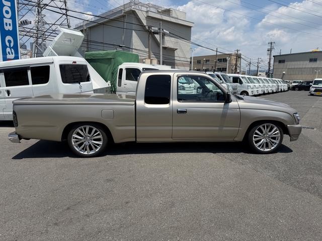 0700718A30260726W00206.jpg
