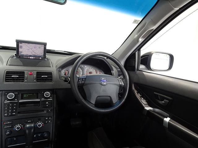 0551070A30261002W00315.jpg