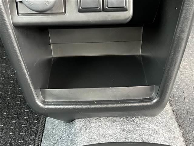 0541613A20261025D00317.jpg