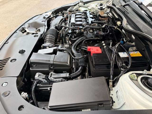 0404361A30260801W00109.jpg