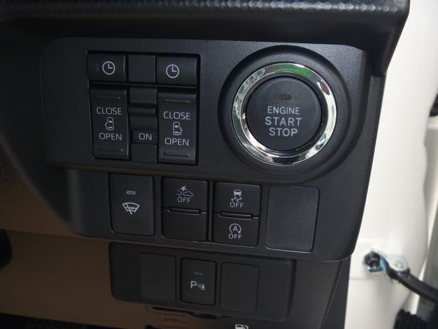 0902301A30260721W00112.jpg