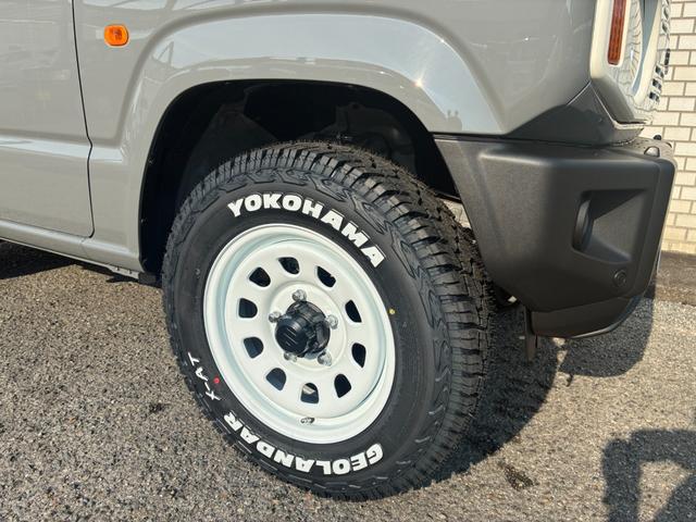 0700986A30260613W00207.jpg