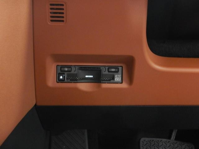 0500113A30260521W00315.jpg