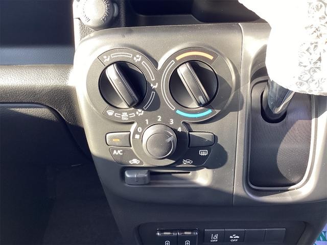 0700828A30260805W00104.jpg