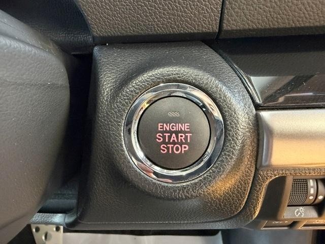 0560069A20260903W01510.jpg