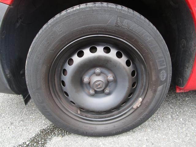 9570346A30260915W00115.jpg