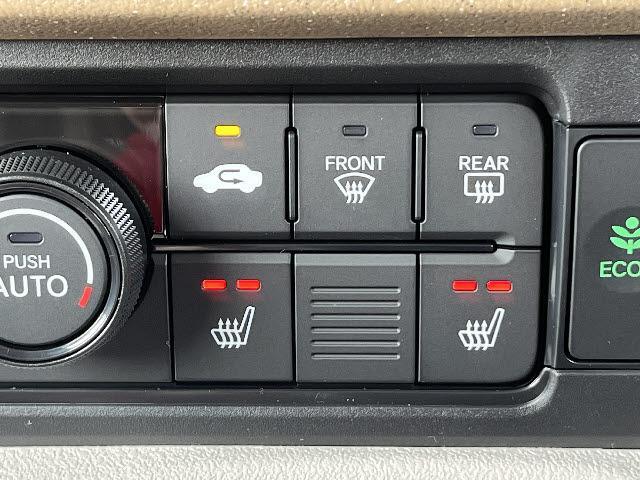 0903289A20260507L01218.jpg