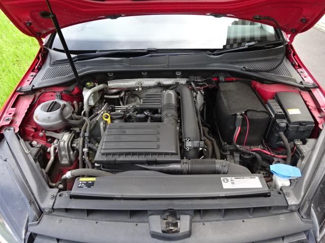 0400393A30260531W00118.jpg