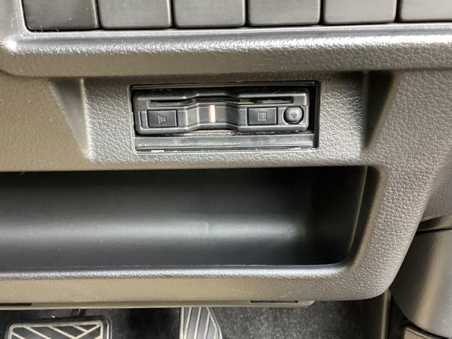 0900030A30260823W00102.jpg