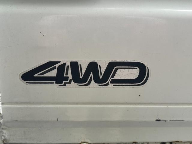 0404746A30260901W00415.jpg