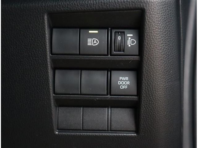 0560809A30260927W00115.jpg