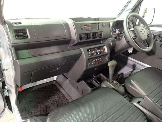 0204644A30260822W00516.jpg