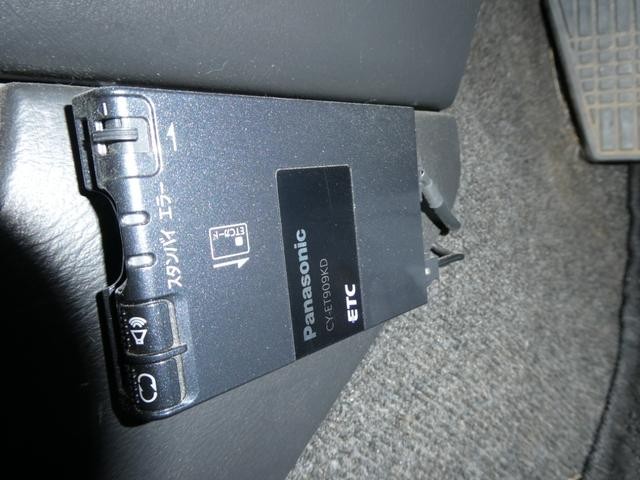 0403642A20261020W00111.jpg