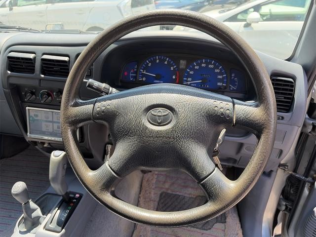 0209431A30260729W00112.jpg