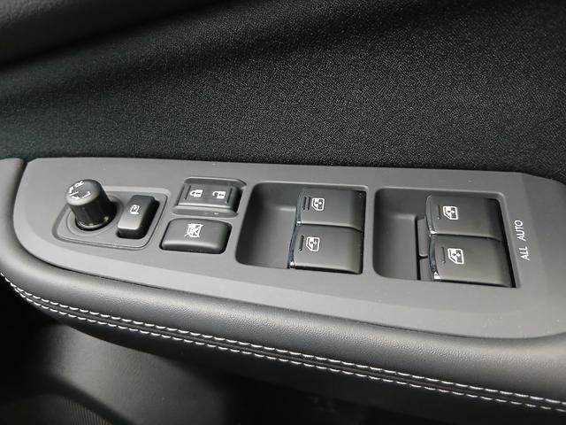 0404311A30260912W00212.jpg