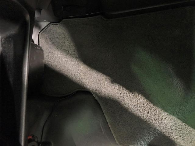 0201190A30260702W00413.jpg