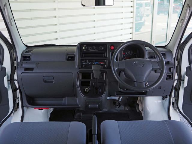 0208689A30260511W00102.jpg