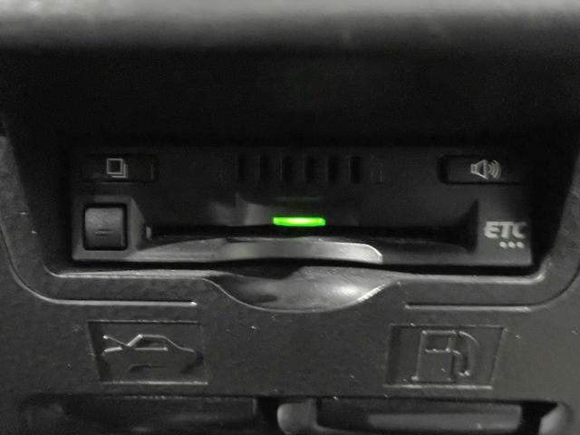 0201999A30260919W00105.jpg