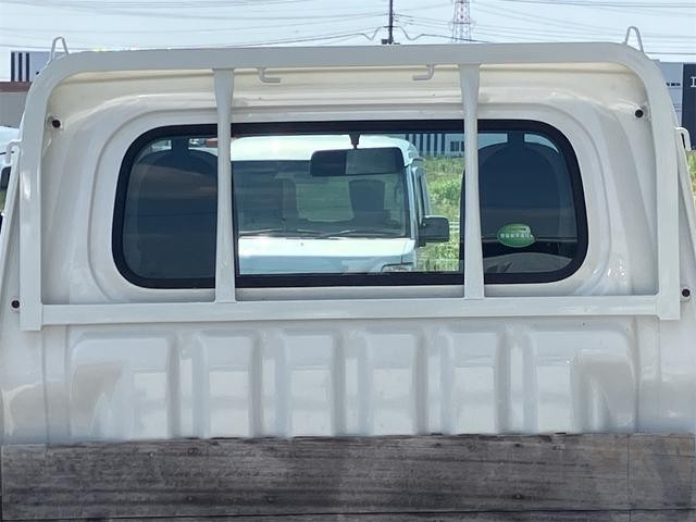 0404185A30260710W00219.jpg