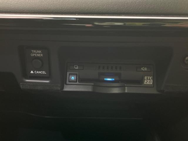 26468525_carP_l_14.jpg