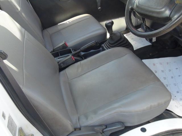 1101270A30260609W01015.jpg