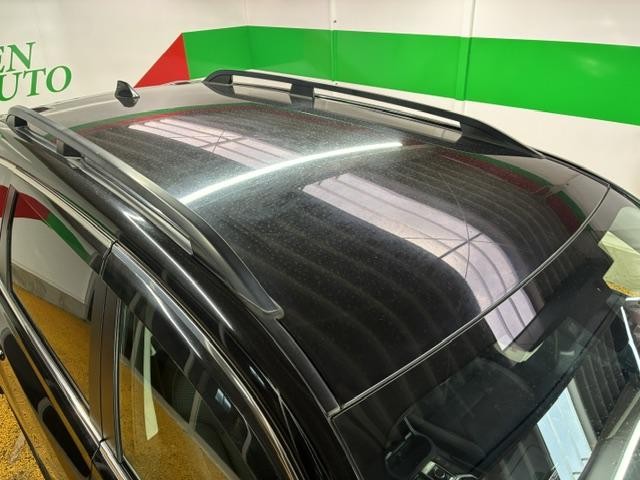 0560069A30261003W00217.jpg