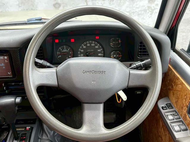 0805160A30260605W00113.jpg