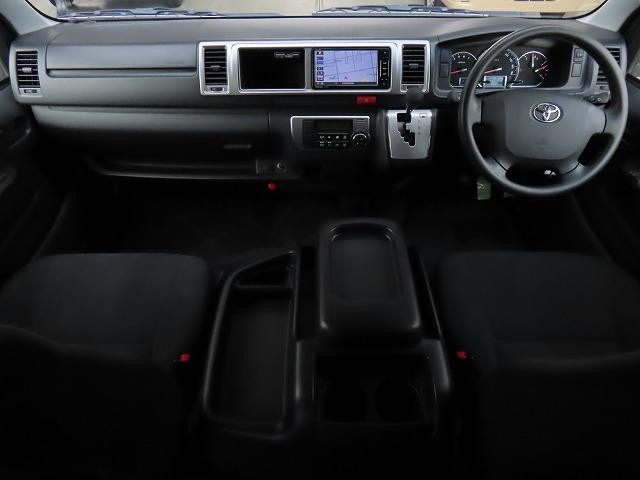 0403010A30260905W00214.jpg
