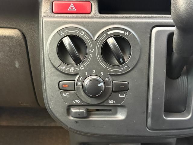 0710025A30261017W01306.jpg