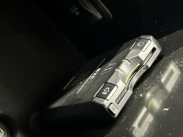 0704328A30260721W00308.jpg
