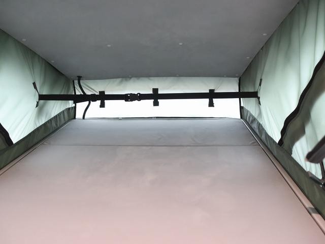 0602460A30260927W00113.jpg