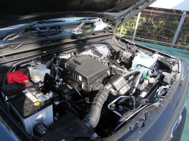 0561213A30260608W00113.jpg