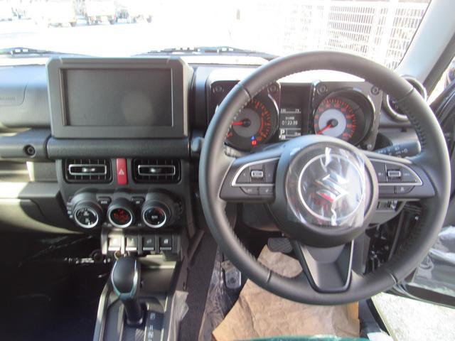 0561213A30260608W00116.jpg