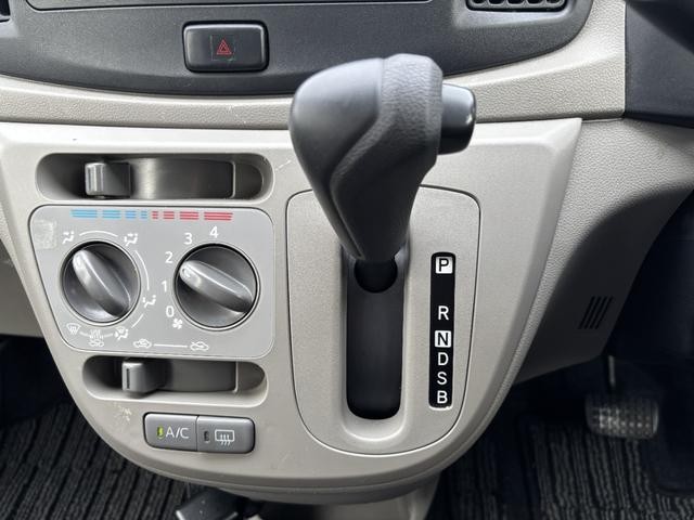 0520020A30260901W00210.jpg