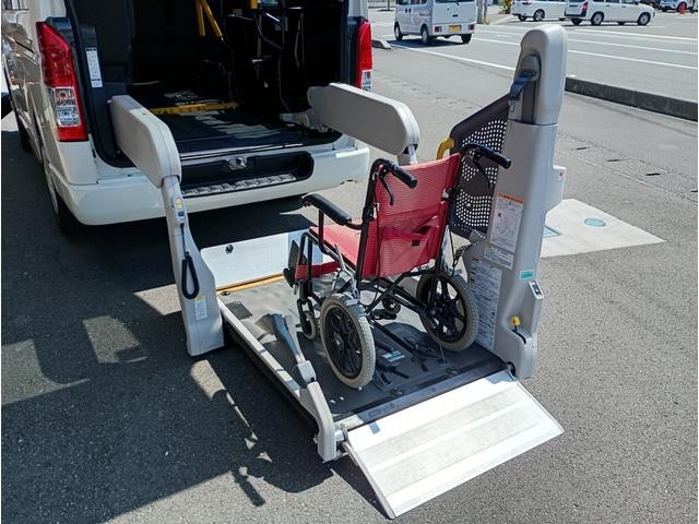 0620028A30260920W00203.jpg