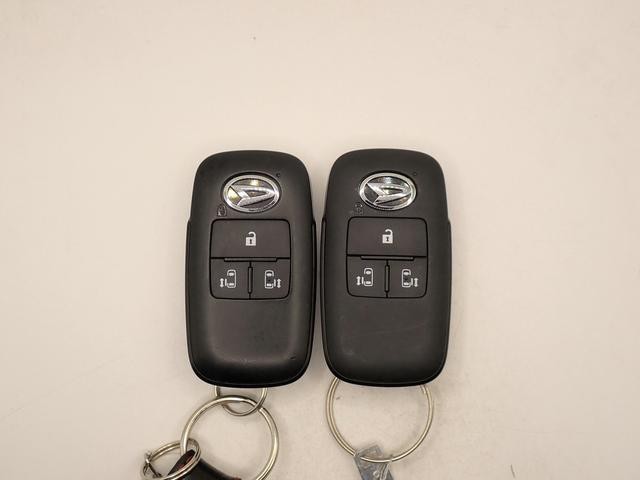 0201999A30261024W00505.jpg